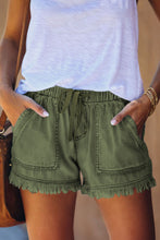 Load image into Gallery viewer, Pocketed Frayed Denim Shorts
